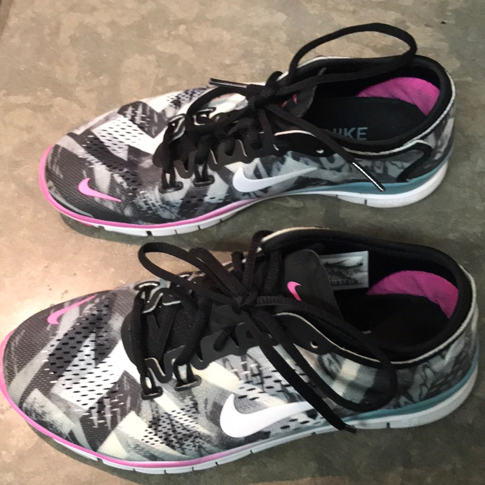 Nike Free sneakers - Size 6
